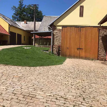 Kypruv Mlyn Gospodarstwo agroturystyczne Knínice