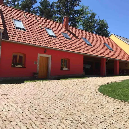 Kypruv Mlyn Gospodarstwo agroturystyczne Knínice